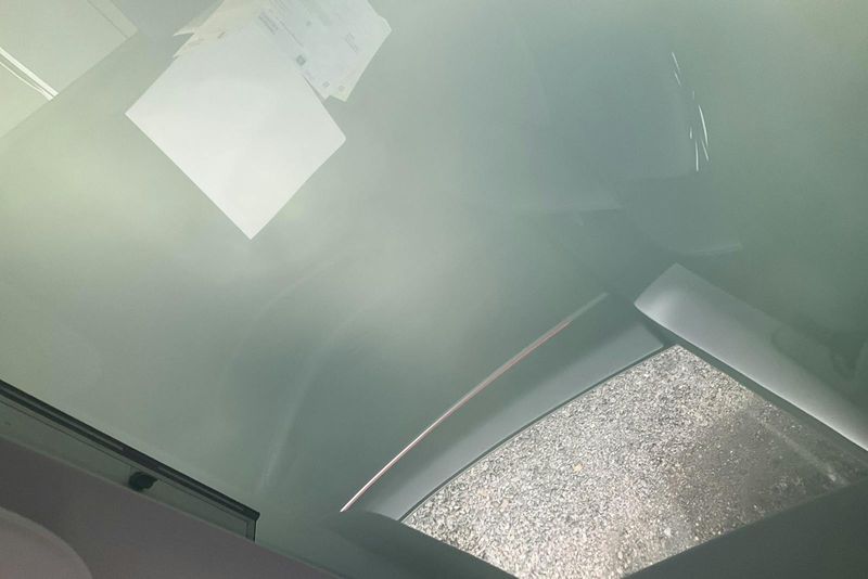 Tesla Model 3 bild 14