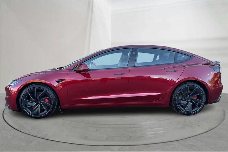 Tesla Model 3 bild 2