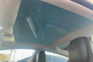 Tesla Model 3 bild 13
