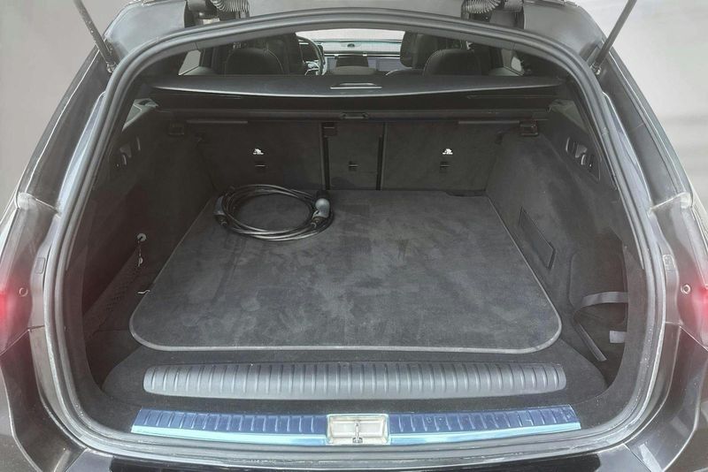 Mercedes E300 bild 9