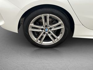 BMW 118 bild 32