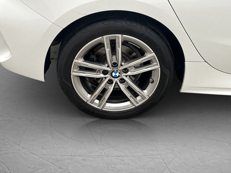 BMW 118 bild 32