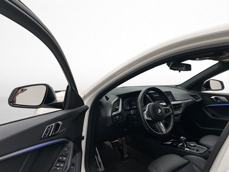 BMW 118 bild 11