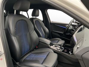 BMW 118 bild 13