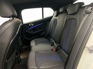 BMW 118 bild 14