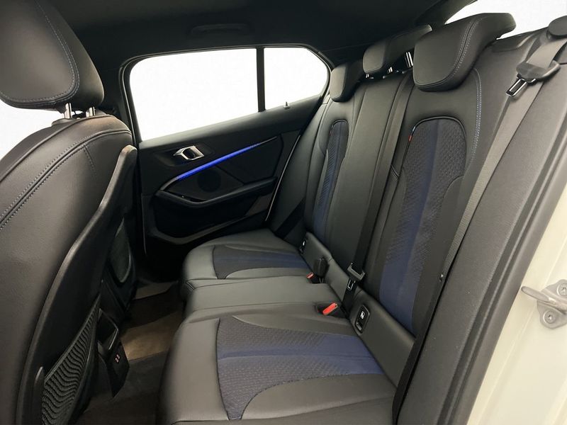 BMW 118 bild 14