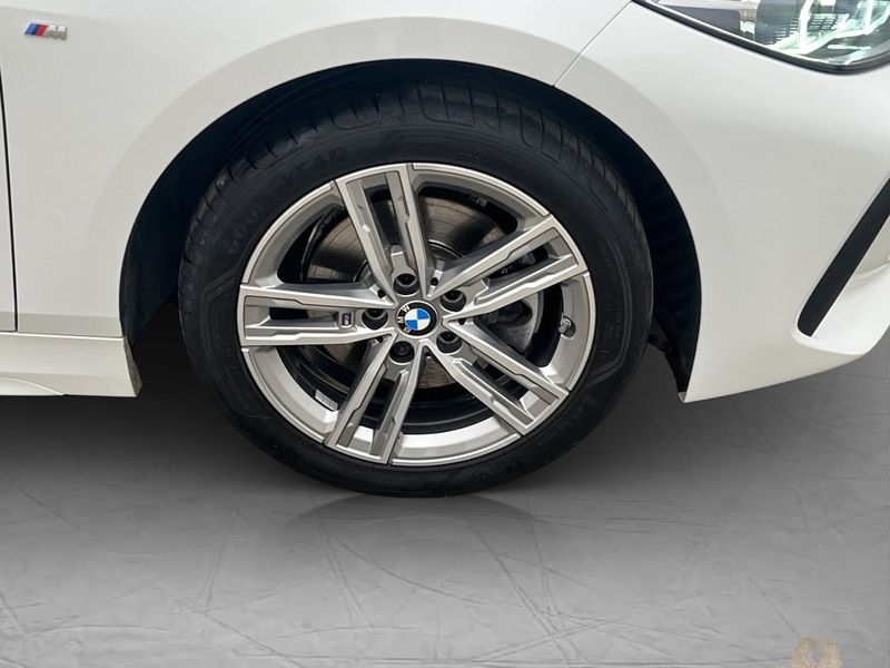 BMW 118 bild 33