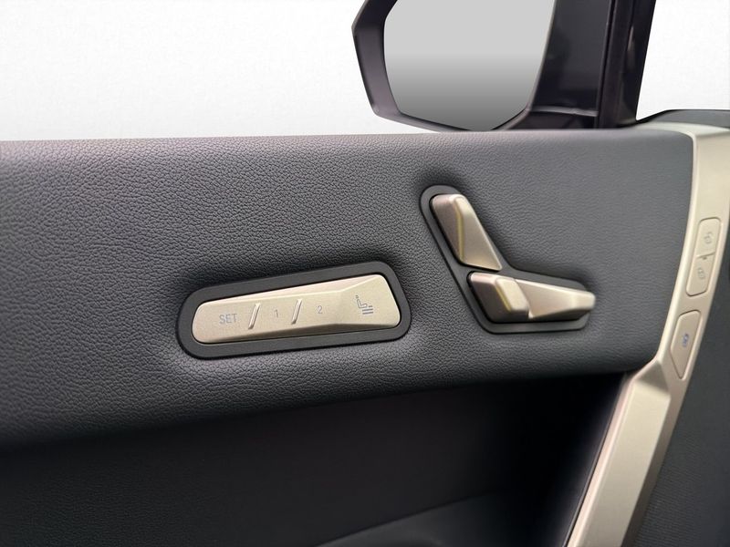 BMW iX bild 15