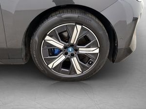 BMW iX bild 36