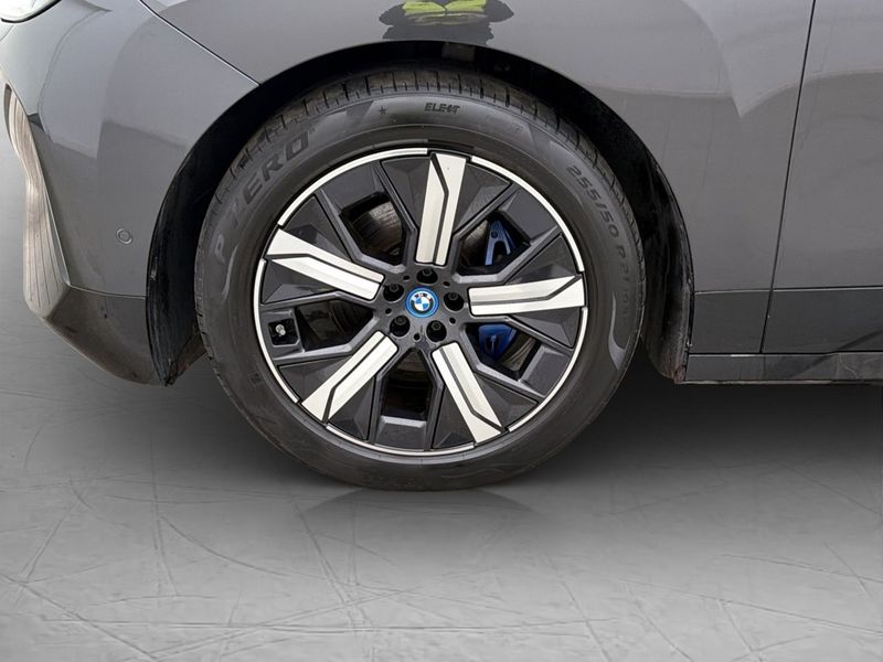 BMW iX bild 33