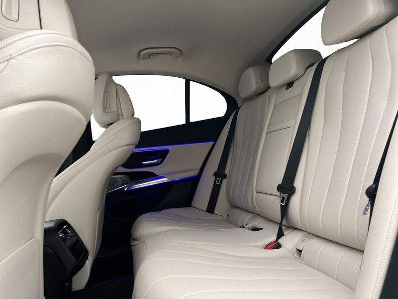 Mercedes E220 bild 16