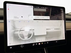 Tesla Model 3 bild 27