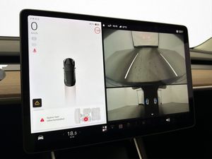 Tesla Model 3 bild 21