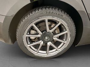 Tesla Model 3 bild 31