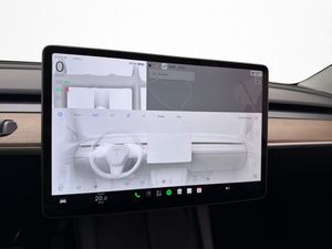Tesla Model Y bild 27