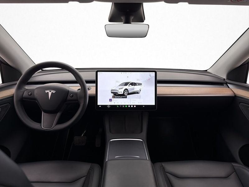 Tesla Model Y bild 17