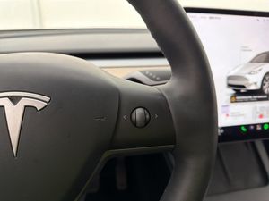 Tesla Model Y bild 20