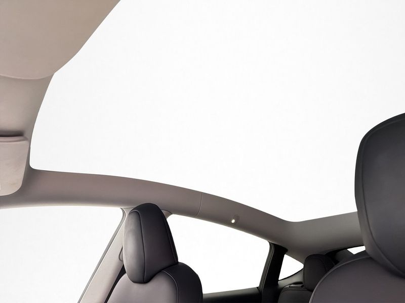 Tesla Model Y bild 16