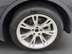 Tesla Model Y bild 29
