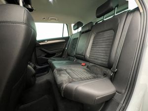 Volkswagen Passat bild 13
