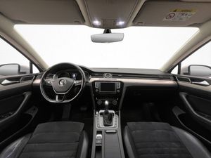 Volkswagen Passat bild 14