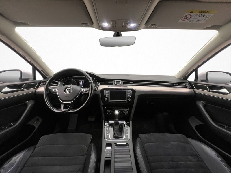 Volkswagen Passat bild 14