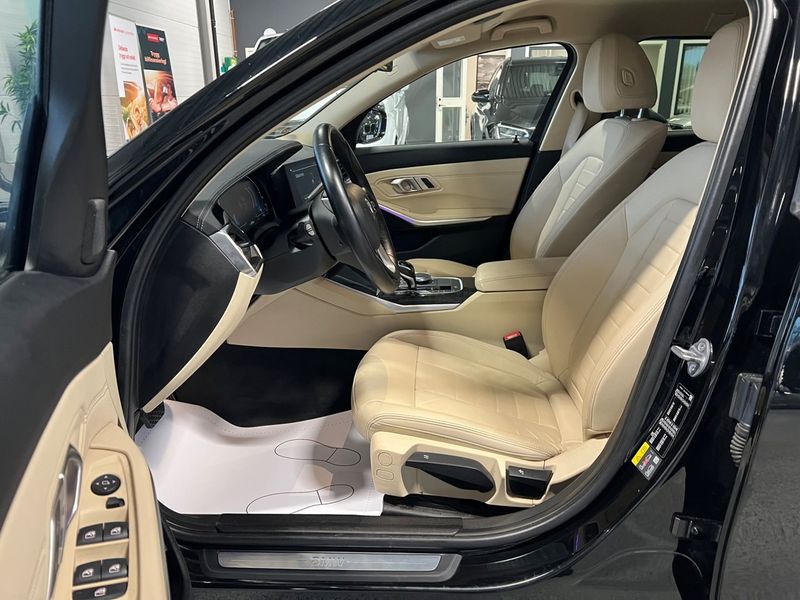 BMW 330 bild 16