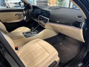 BMW 330 bild 11
