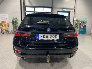 BMW 330 bild 4