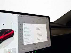 Tesla Model Y bild 24