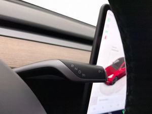 Tesla Model Y bild 22