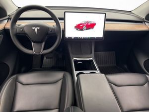 Tesla Model Y bild 20