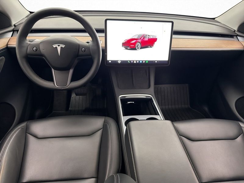 Tesla Model Y bild 20