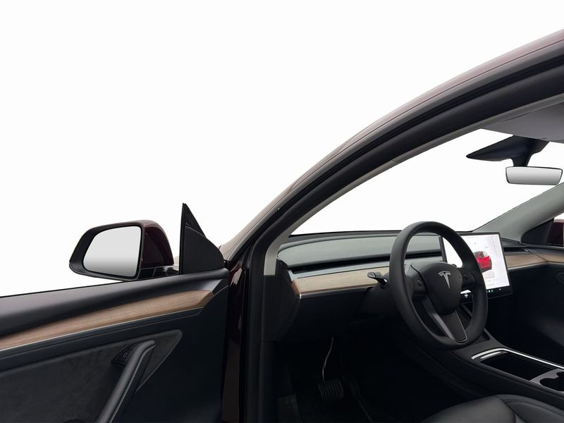 Tesla Model Y bild 14