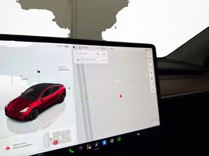 Tesla Model Y bild 30
