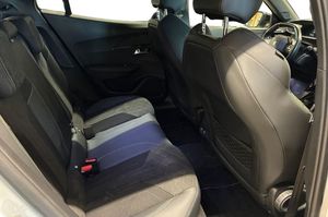 Peugeot e-2008 bild 8