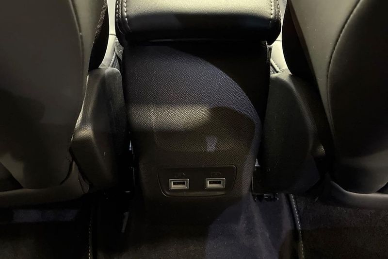 Peugeot e-2008 bild 20
