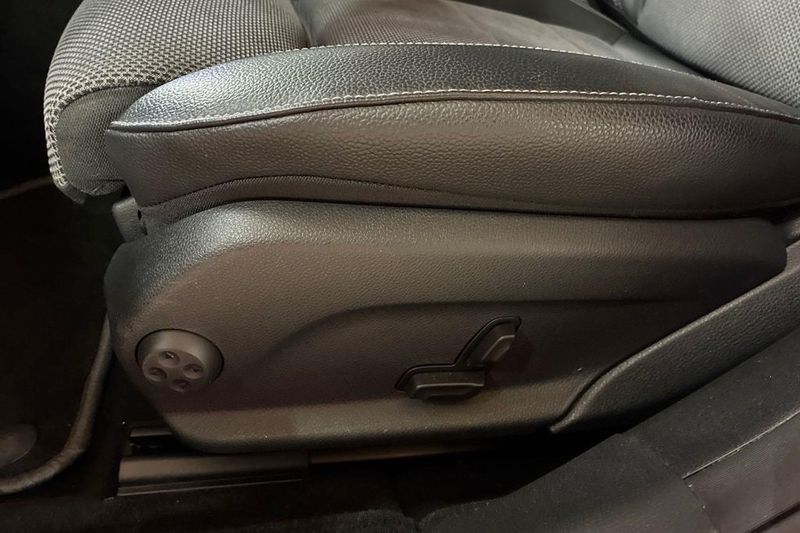 Mercedes E220 bild 23
