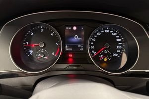 Volkswagen Passat bild 10