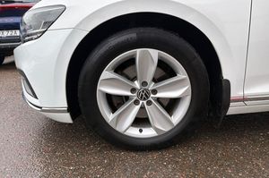 Volkswagen Passat bild 11