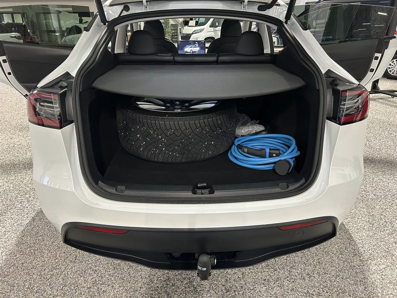 Tesla Model Y bild 16