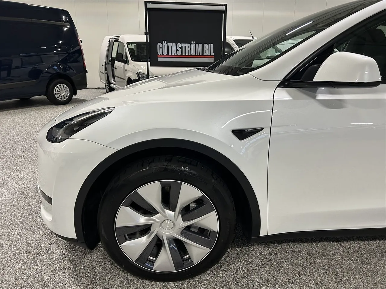 Tesla Model Y bild 10