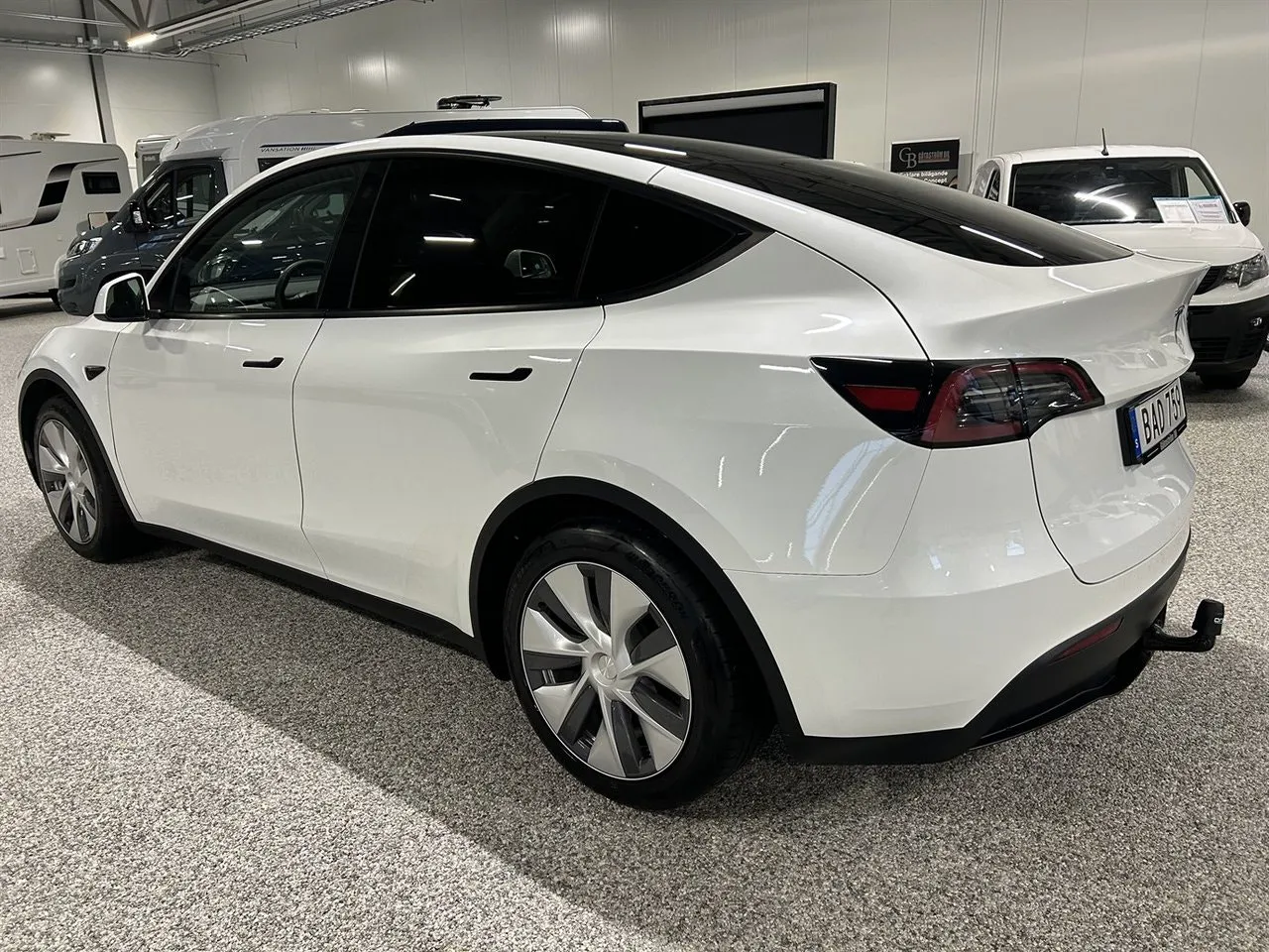 Tesla Model Y bild 2