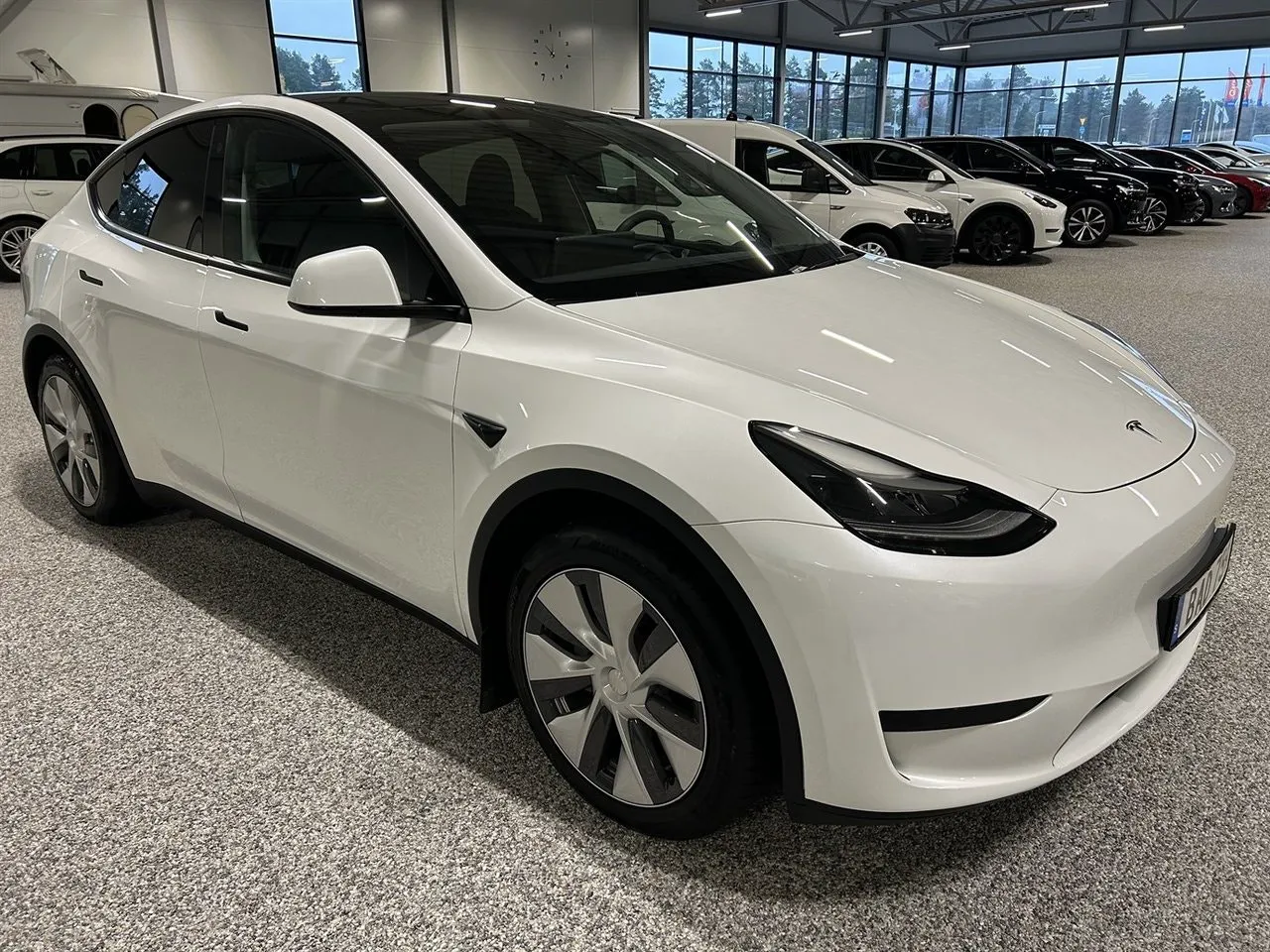 Tesla Model Y bild 5