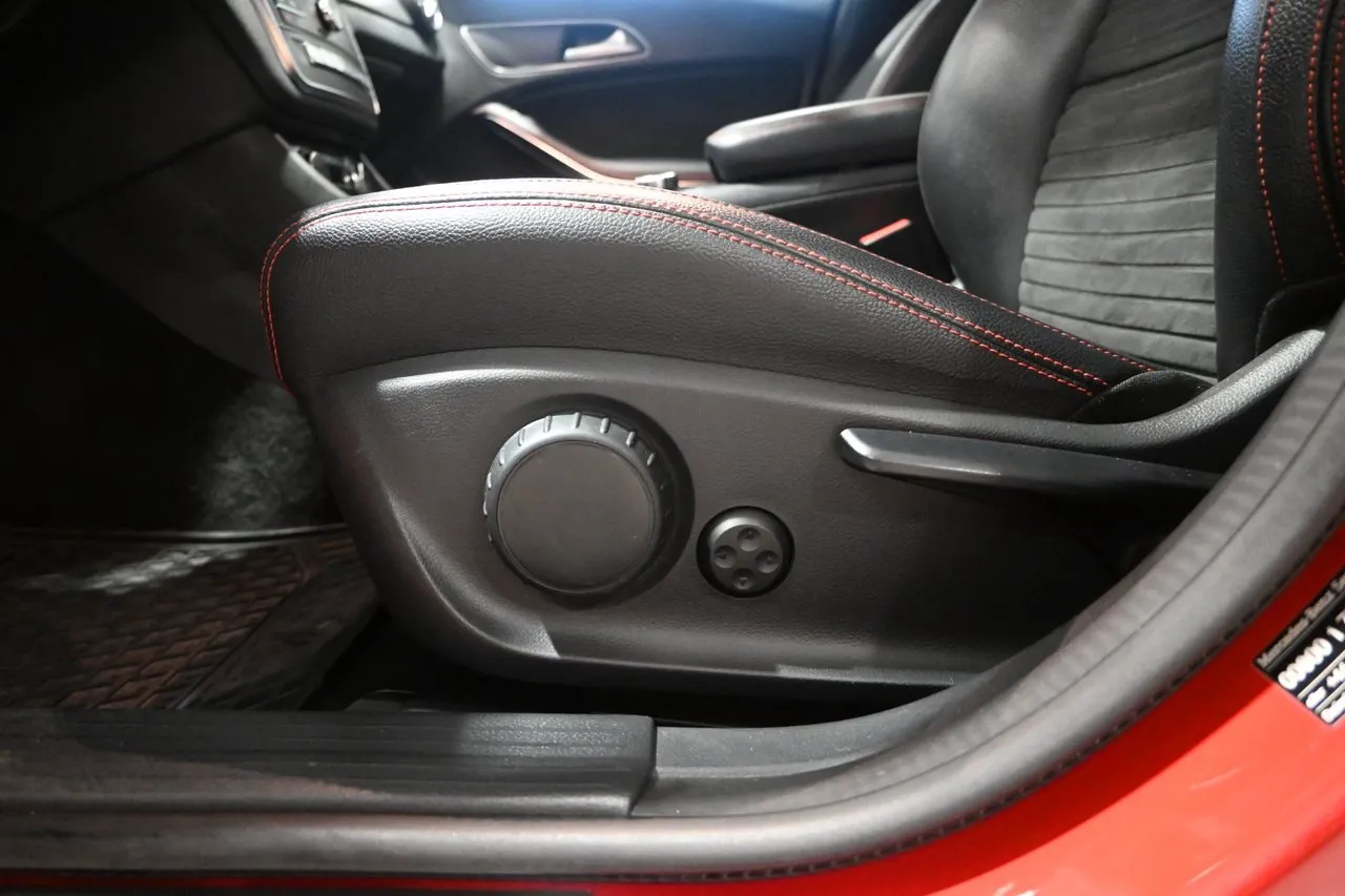 Mercedes CLA220 bild 16