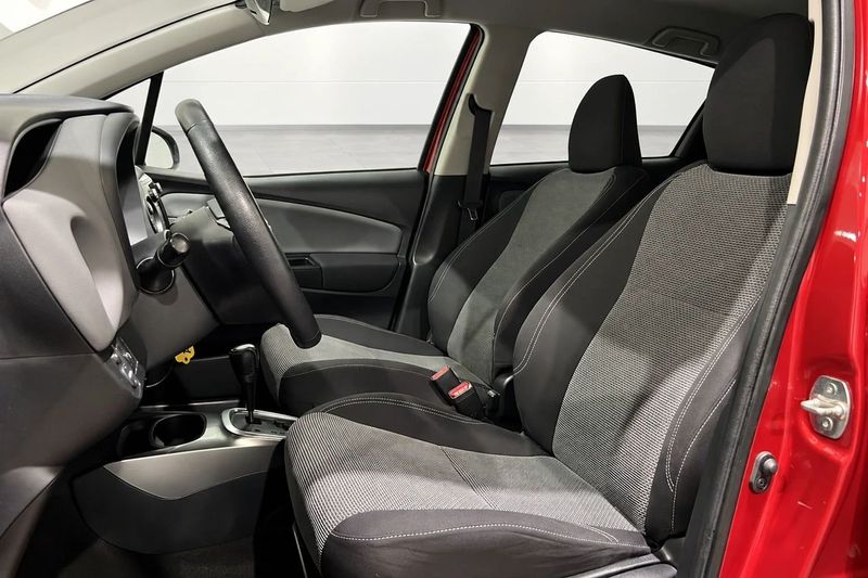Toyota Yaris bild 7