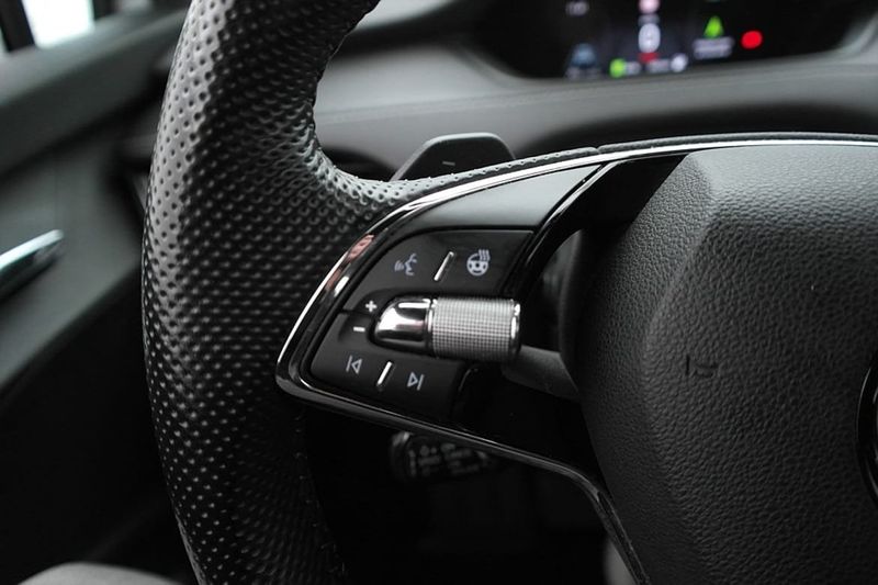 Skoda Enyaq bild 13
