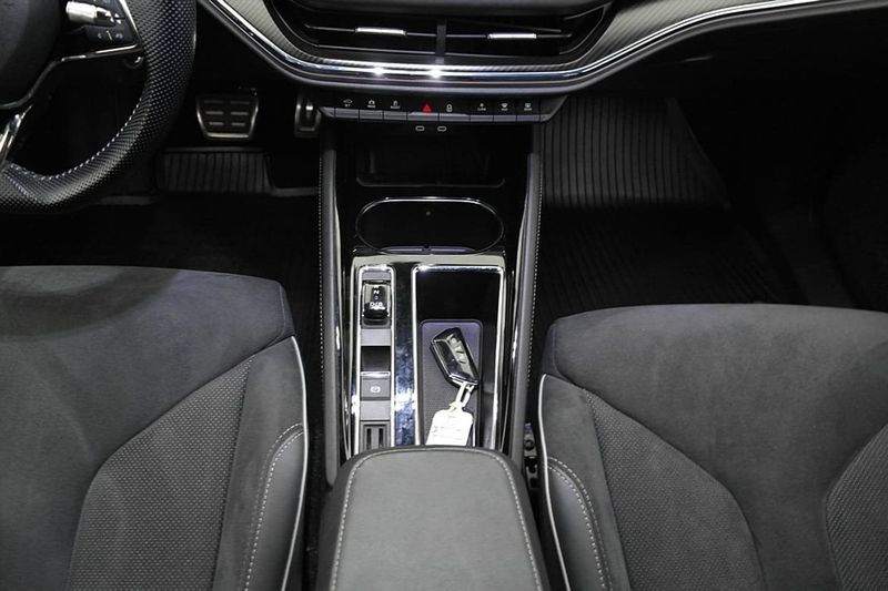 Skoda Enyaq bild 10