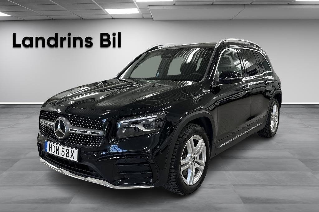 Mercedes GLB220
