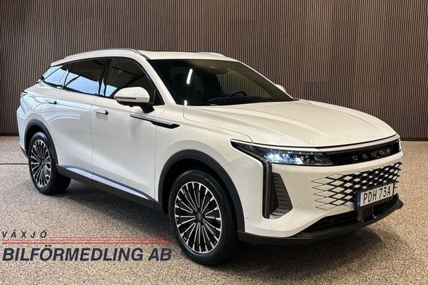 Omoda 9 1.5T + 34.46 kWh PHEV AWD Pano Elstol 360 BLIS Sony HUD - 2026